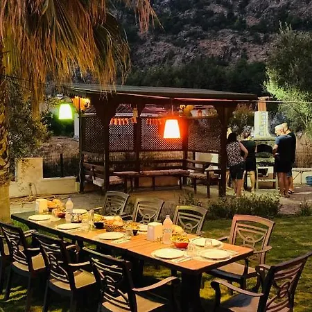 Bed & Breakfast Bybassios 3*