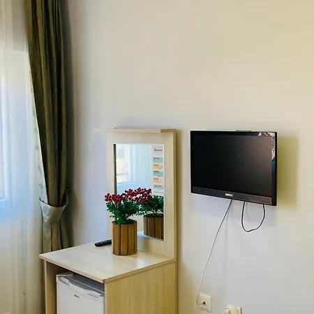 Bybassios Bed & Breakfast 3*